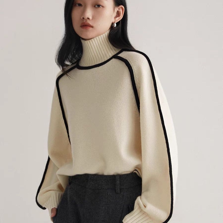 Three-Dimensional Half Turtleneck Pullover Sweater