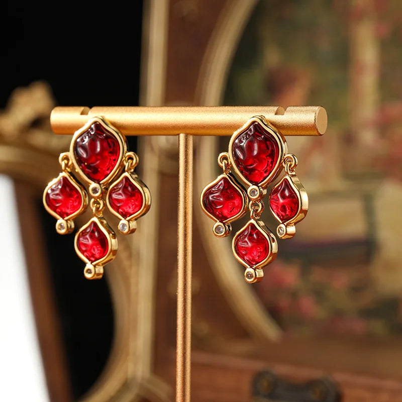 SUYU Jewelry Vintage Red Earrings Long Palace Style Fashion Micro Set Zircon Tassel Earrings Fashion Jewelry